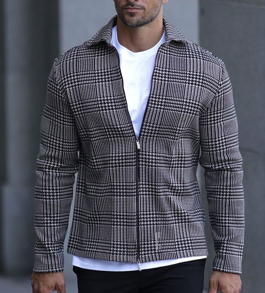 Svart/vit cardigan i ullblandning Svart/vit cardigan i ullblandning