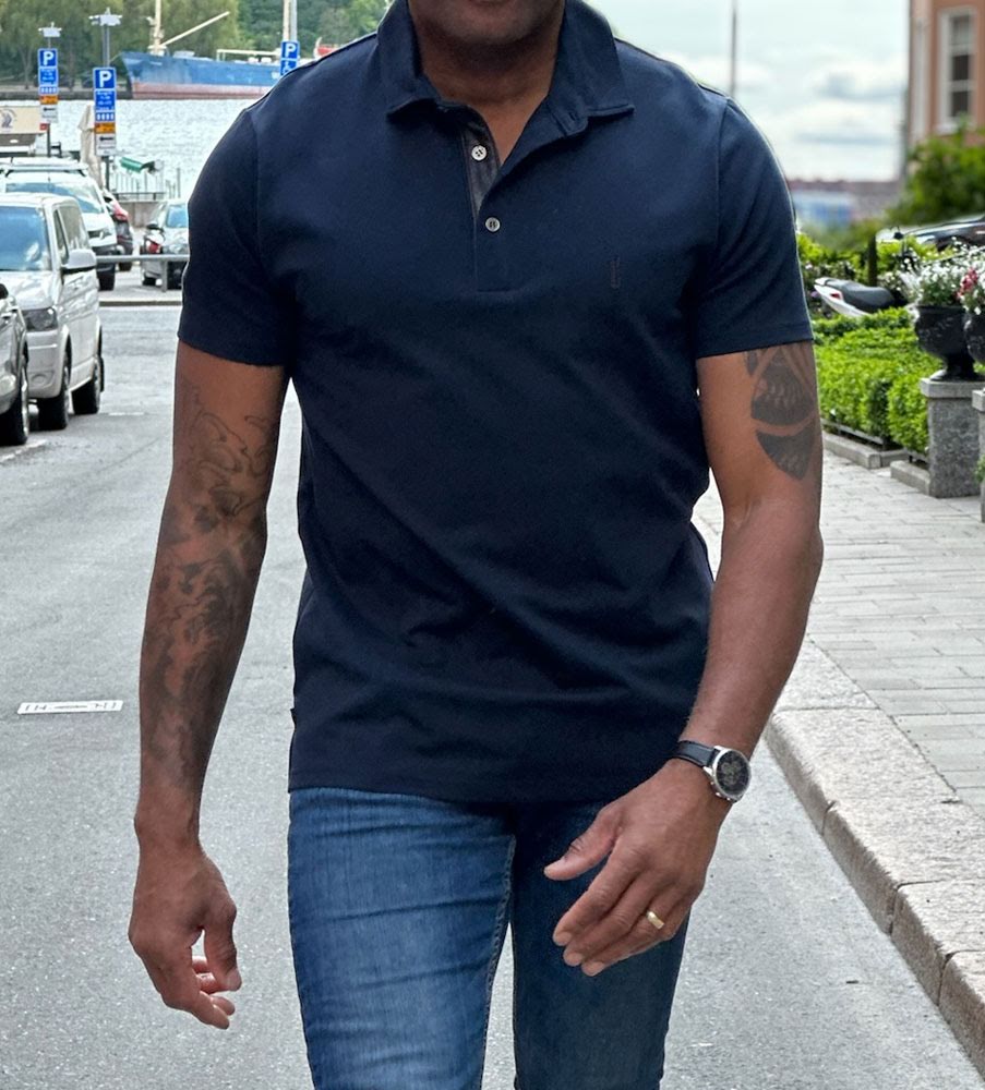 Blå piketröja Blå piketröja